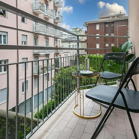 Viale Varese - In Pieno Centro Όπως